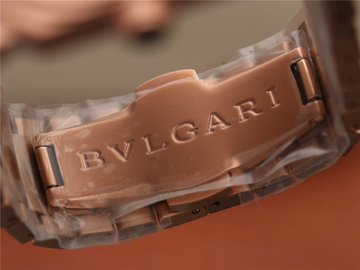 復刻手錶大帝寶格麗 寶格麗2018新款OCTO￥3680-高仿錶