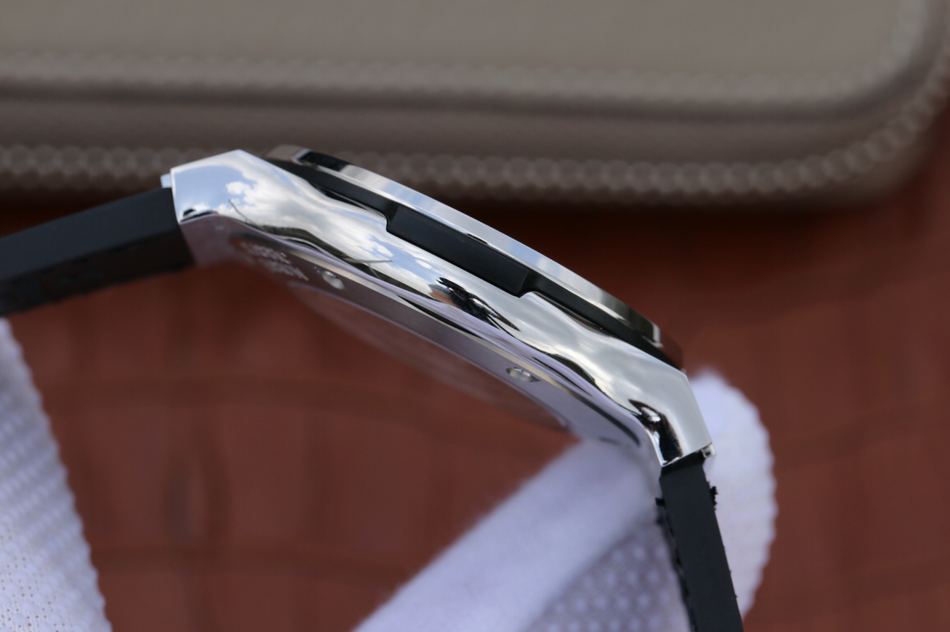 仿宇舶經典融合繫列511.NX.7071.LR 男士自動機械錶¥3280 -高仿錶 仿宇舶經典融合繫列511.NX.7071.LR 男士自動機械錶¥3280 -高仿錶