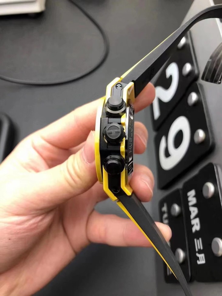 zf宇舶大爆炸陶瓷 恆寶BIG BANG繫列 441.CY.471Y.RX 黃色 1比1復刻錶￥5880-高仿錶