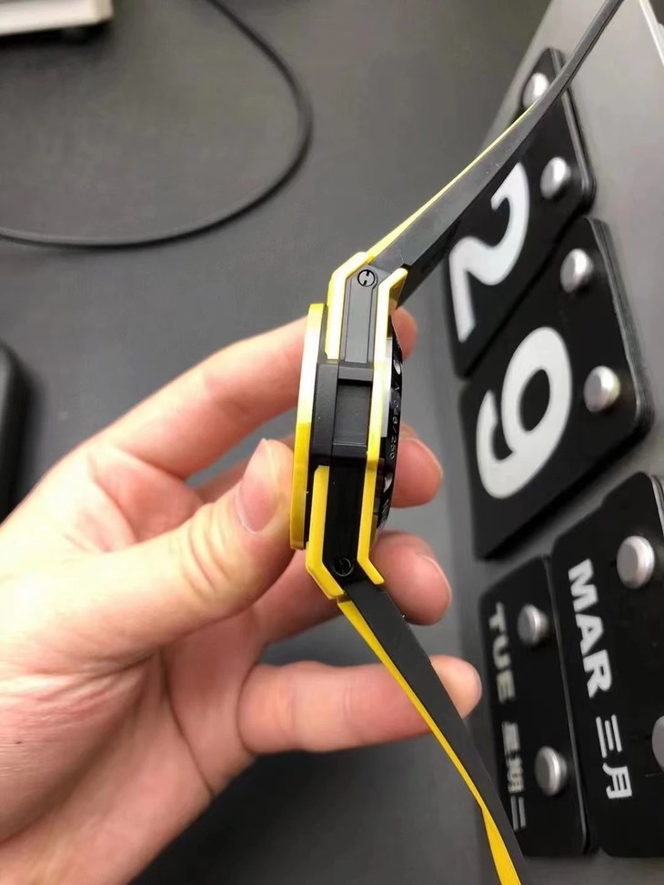 zf宇舶大爆炸陶瓷 恆寶BIG BANG繫列 441.CY.471Y.RX 黃色 1比1復刻錶￥5880-高仿錶