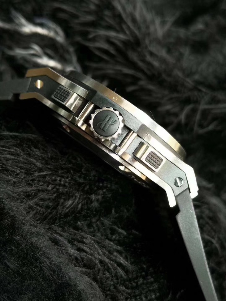 V6廠宇舶BIG BANG繫列301.SX.1170.RX.1104高仿腕錶￥3880-高仿錶