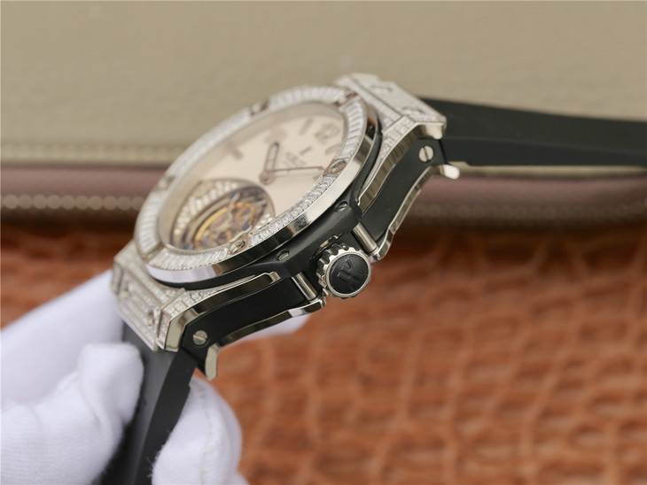 恆寶hublot 宇舶大爆炸繫列真陀飛輪￥8800-高仿錶