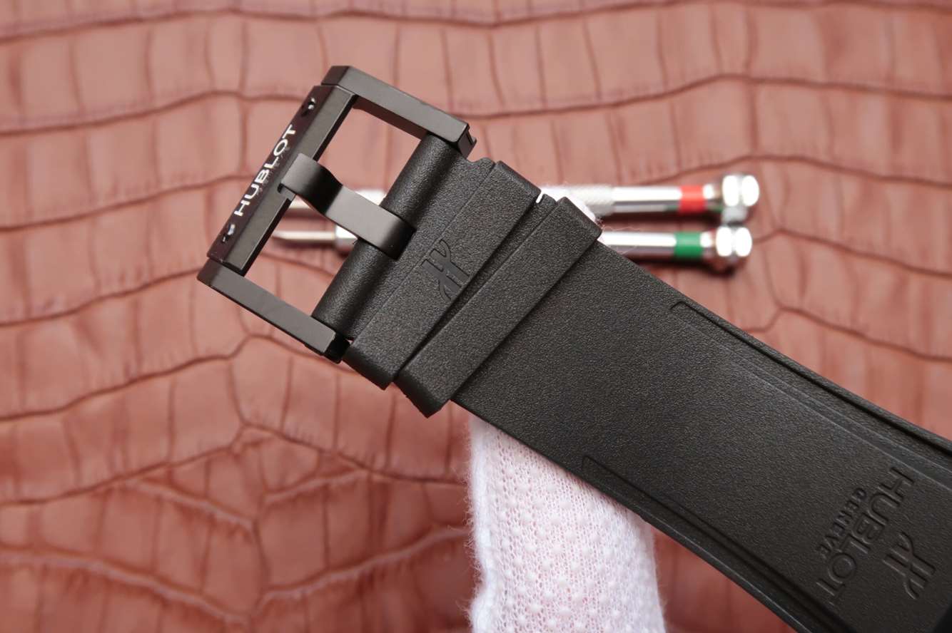 V6廠宇舶Hublot 繫列King Power Oceanographic 4000腕錶731.QX.1140.RX 鍛造碳纖維￥5580-高仿錶