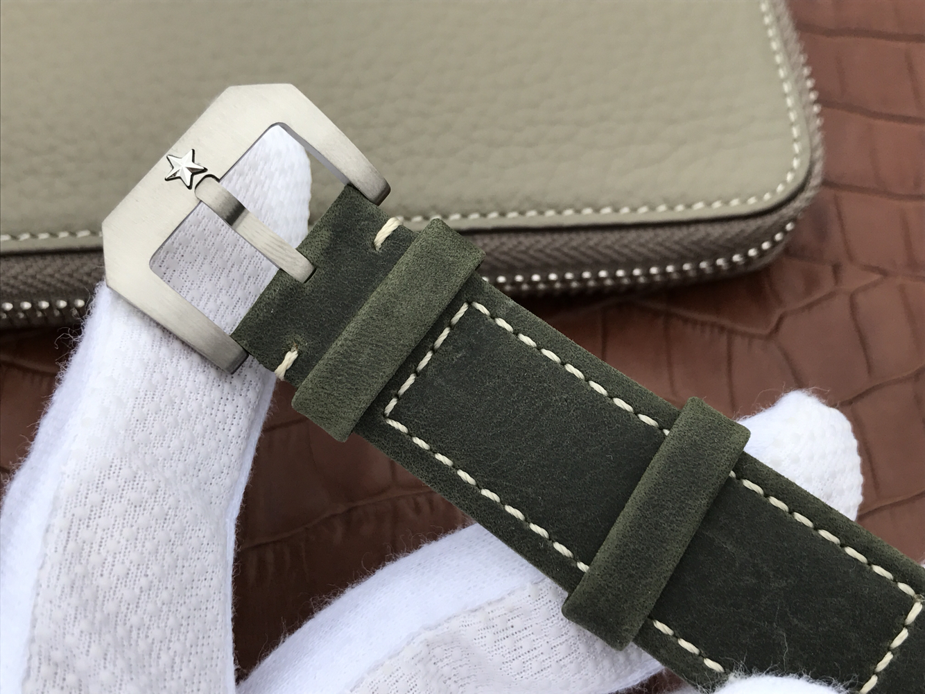 仿真力時飛行員 XF真力時飛行員29.2430.4069/21.C800青銅騎士￥3480-高仿錶