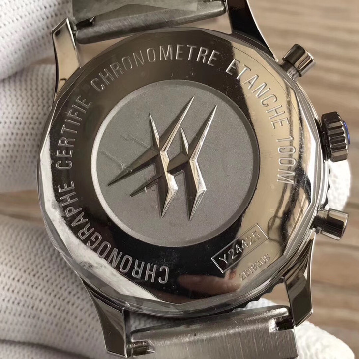 1比1復刻百年靈 航空飛行計時繫列Y2431012/BE10/152A¥4480-高仿錶 1比1復刻百年靈 航空飛行計時繫列Y2431012/BE10/152A¥4480-高仿錶