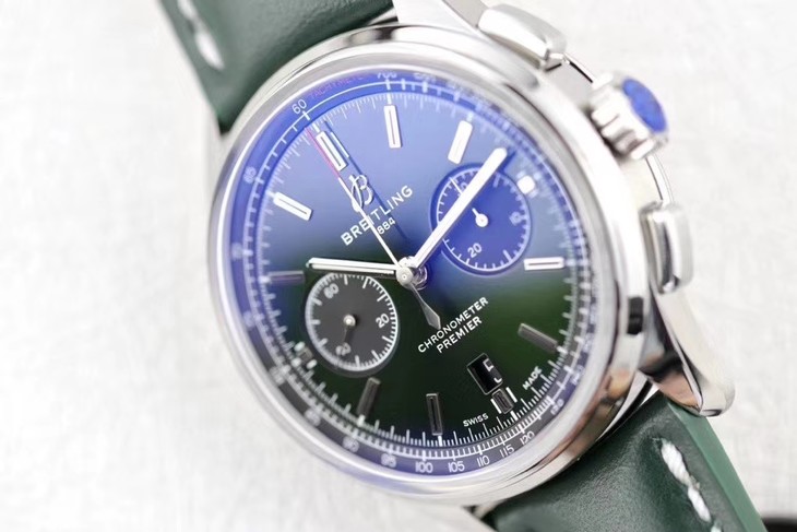 百年靈璞雅1比1復刻價格 GF百年靈璞雅繫列AB0118A11L1X1 綠盤¥3680-高仿錶 百年靈璞雅1比1復刻價格 GF百年靈璞雅繫列AB0118A11L1X1 綠盤¥3680-高仿錶