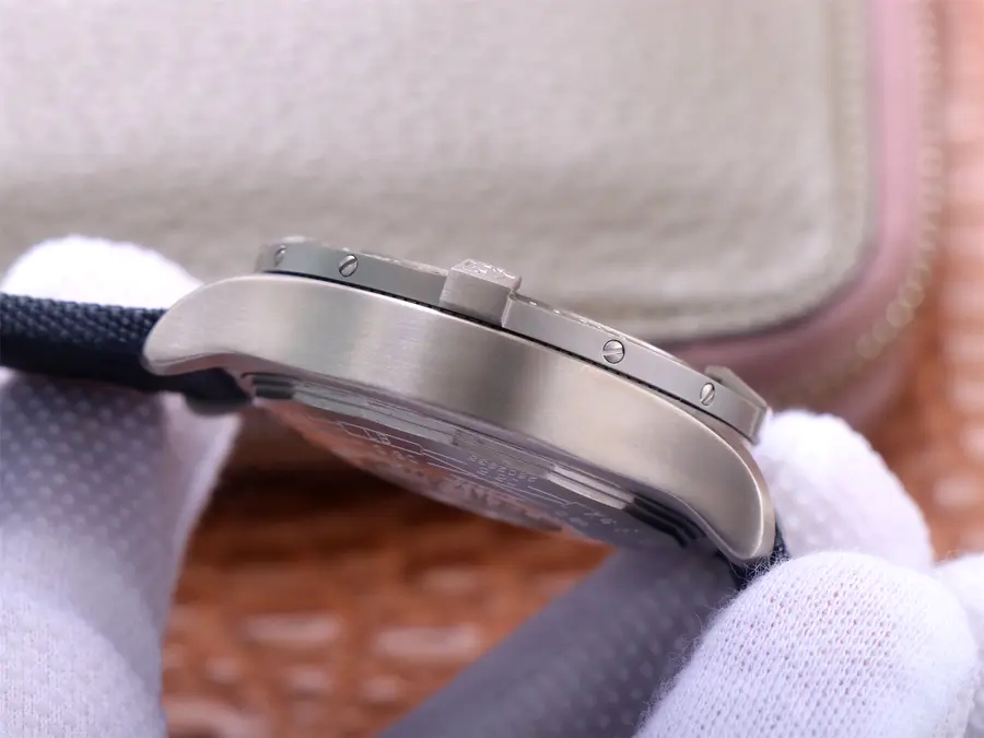 一比一高仿百年靈復仇者價格 BLS廠百年靈復仇者二代美國特別版¥3880-高仿錶 一比一高仿百年靈復仇者價格 BLS廠百年靈復仇者二代美國特別版¥3880-高仿錶