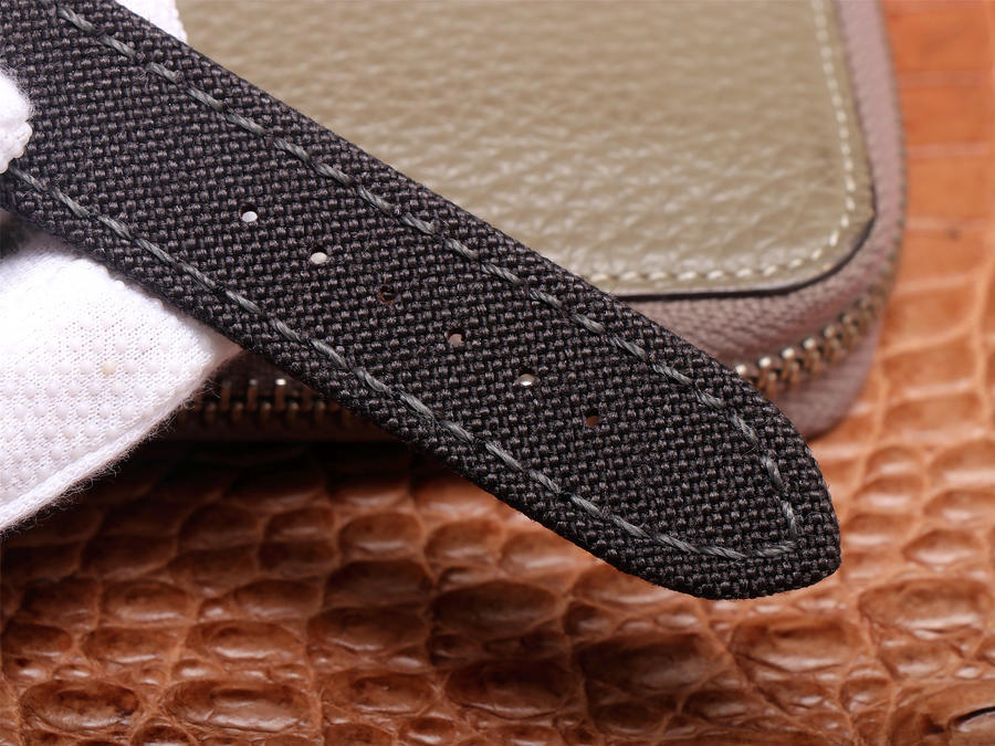 百年靈黑鳥高仿錶V4 tf廠手錶百年靈經典復仇者繫列黑鳥偵察機44mm￥3680 -高仿錶