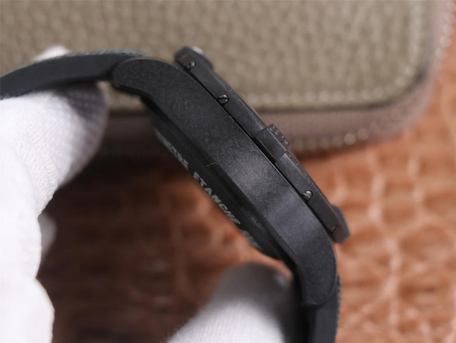 百年靈海狼復刻手錶 GF廠百年靈海狼V2重生版￥3880 -高仿錶