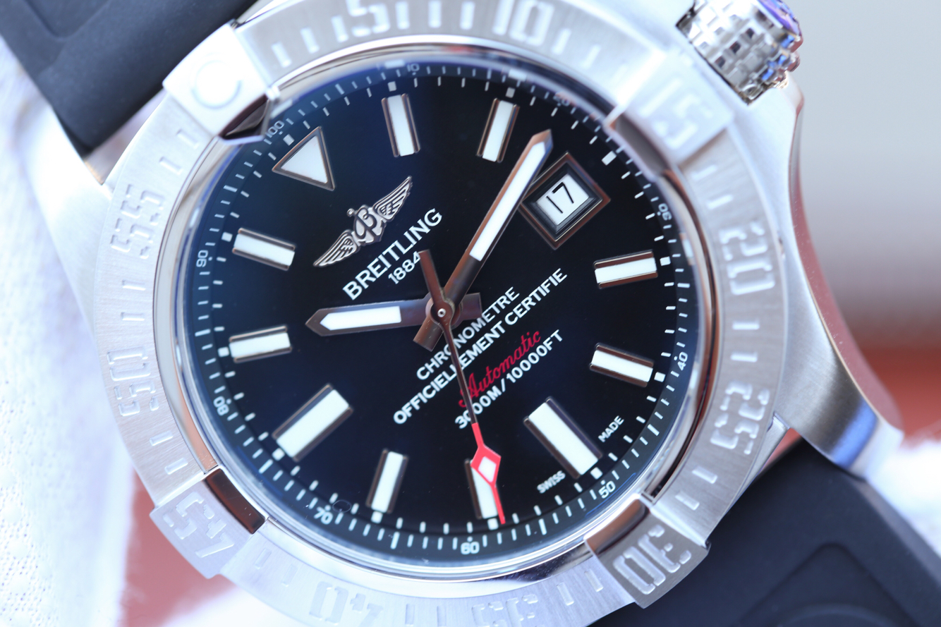 百年靈復仇者精仿 GF百年靈復仇者二代深潛海狼A1733010/BA05￥3480-高仿錶