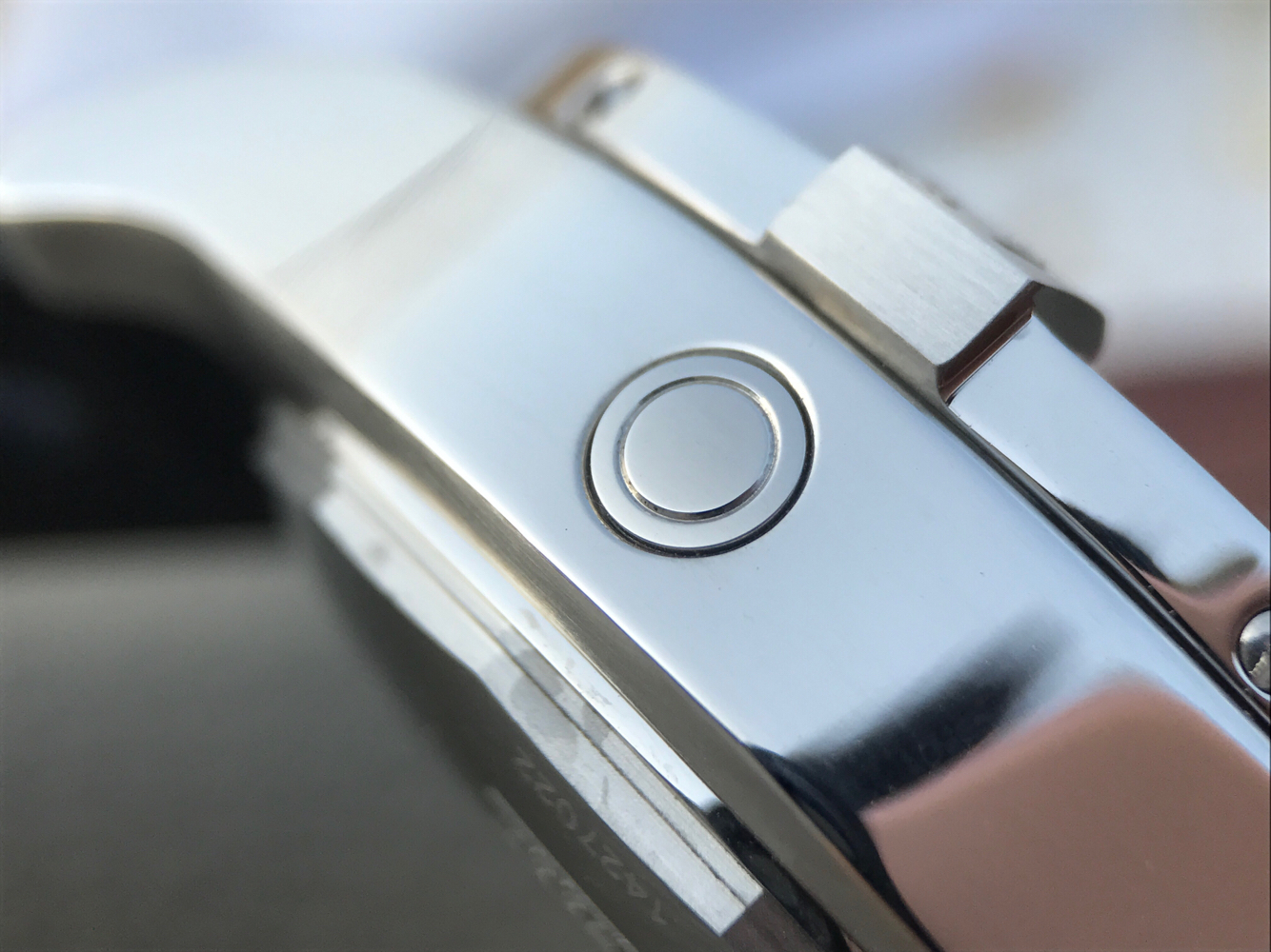 百年靈復仇者精仿 GF百年靈復仇者二代深潛海狼A1733010/BA05￥3480-高仿錶