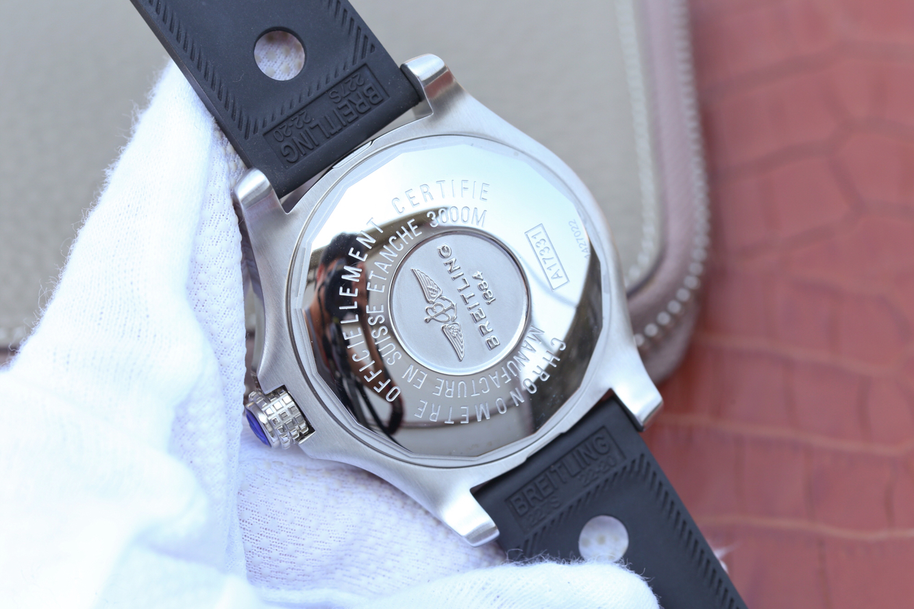 百年靈復仇者精仿 GF百年靈復仇者二代深潛海狼A1733010/BA05￥3480-高仿錶