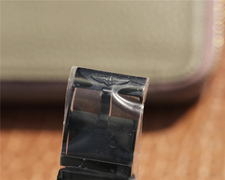 百年靈海洋仿 百年靈超級海洋男士腕錶￥3480-高仿錶