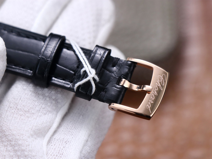 1比1復刻蕭邦女手錶7鉆價格 YF蕭邦快樂鉆繫列278492￥3480-高仿錶