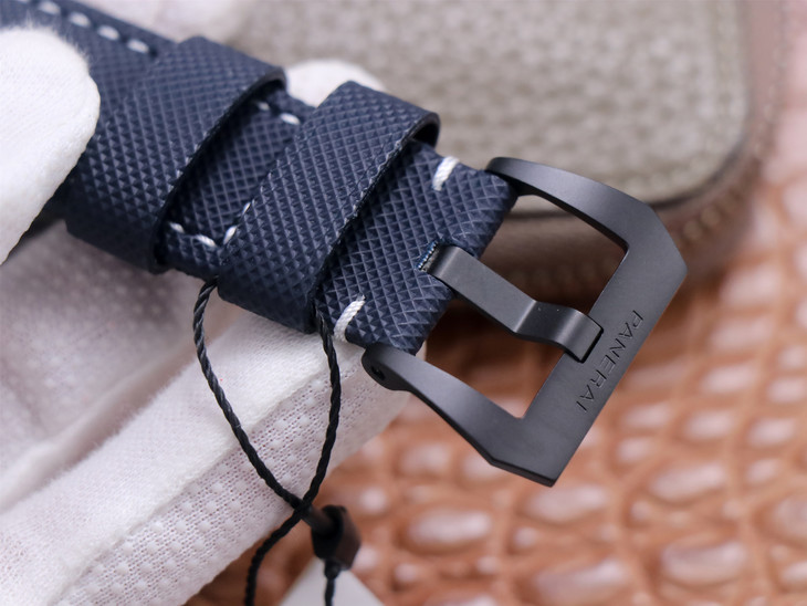 1比1復刻沛納海1663 vs沛納海pam01663 漸變“煙熏藍” 價格￥3680-高仿錶