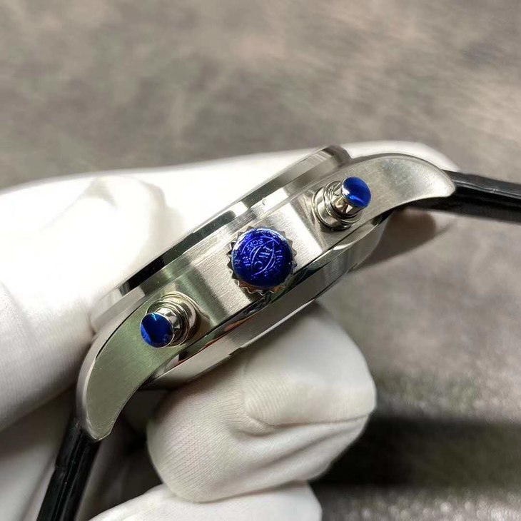 萬國飛行員一比一高仿男士手錶 zf廠萬國噴火戰機IW387809￥3480-高仿錶