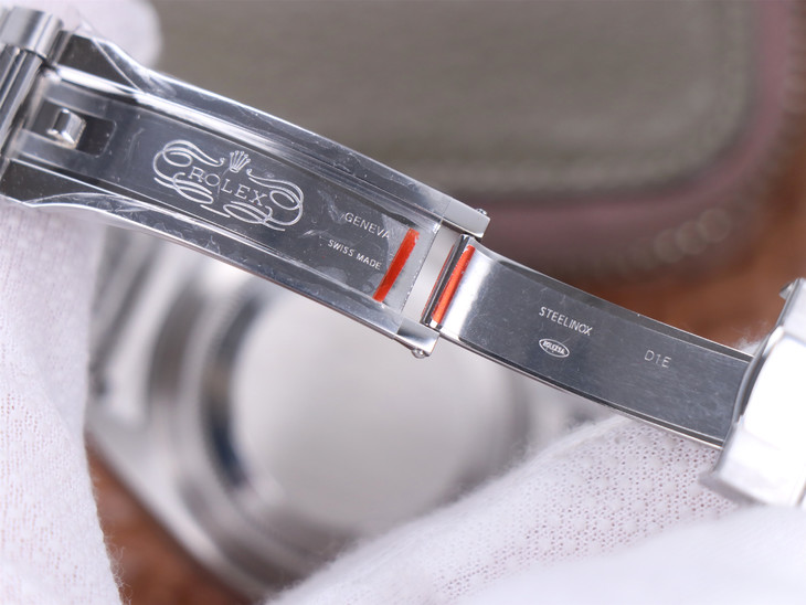 1比1復刻勞力士天行者的價格 N勞力士sky dweller 326934¥4580-高仿錶 1比1復刻勞力士天行者的價格 N勞力士sky dweller 326934¥4580-高仿錶