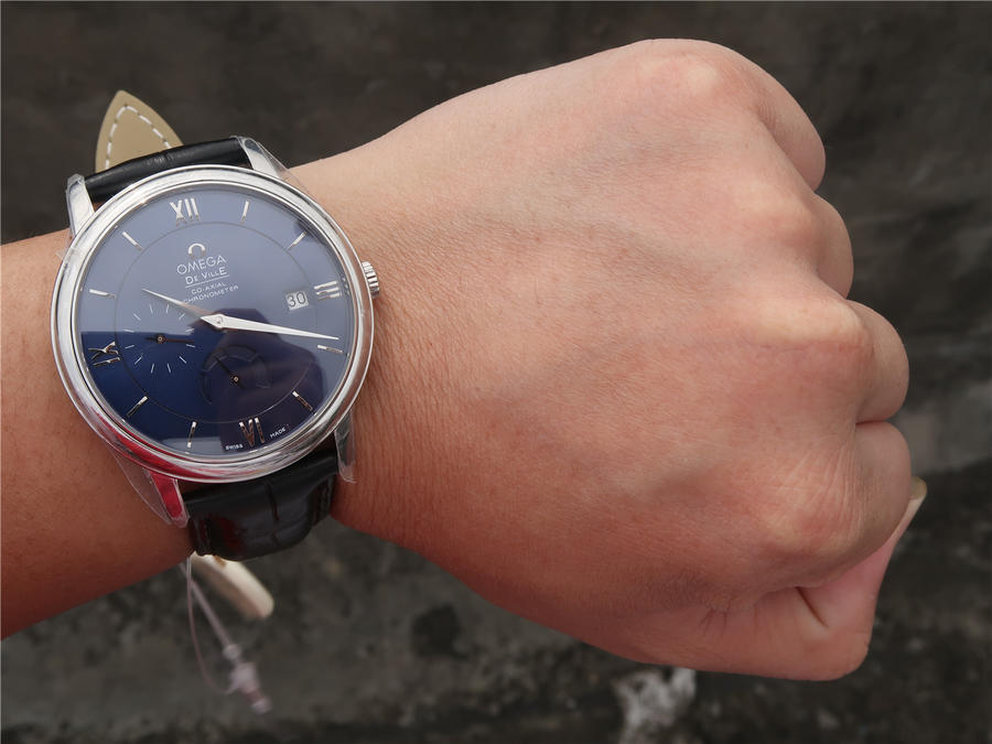 歐米茄蝶飛藍盤高仿 DV歐米茄動顯蝶飛424.13.40.21.03.001￥3180-高仿錶