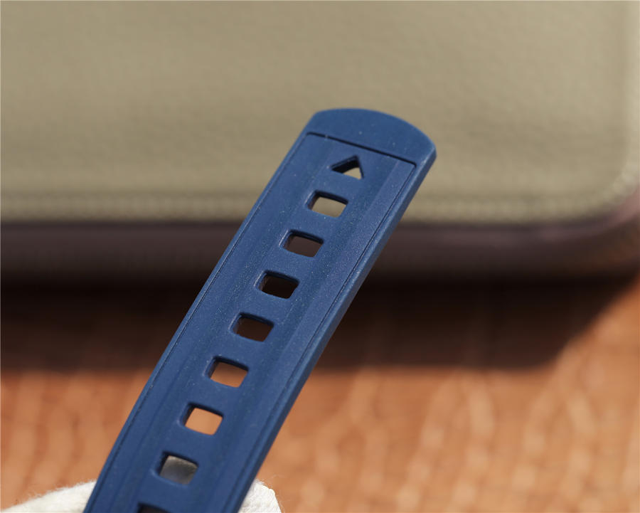 歐米茄海馬300藍色復刻手錶 OM歐米茄海馬210.22.42.20.03.001¥3880-高仿錶 歐米茄海馬300藍色復刻手錶 OM歐米茄海馬210.22.42.20.03.001¥3880-高仿錶