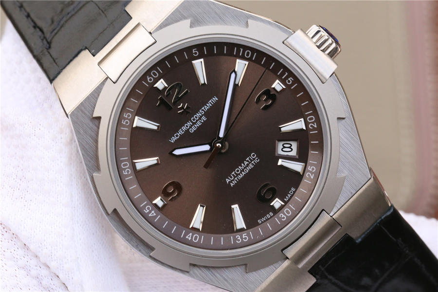 精仿江詩丹頓縱橫四海 JJ江詩丹頓縱橫四海繫列47040￥3680-高仿錶