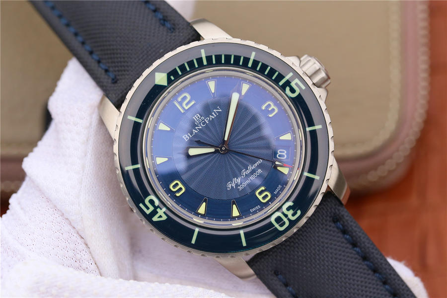 復刻手錶腕錶寶珀五十尋 ZF寶珀五十噚5015D-1140-52B 藍盤￥4580-高仿錶