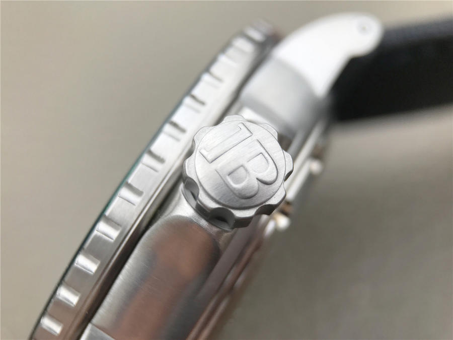 復刻手錶腕錶寶珀五十尋 ZF寶珀五十噚5015D-1140-52B 藍盤￥4580-高仿錶