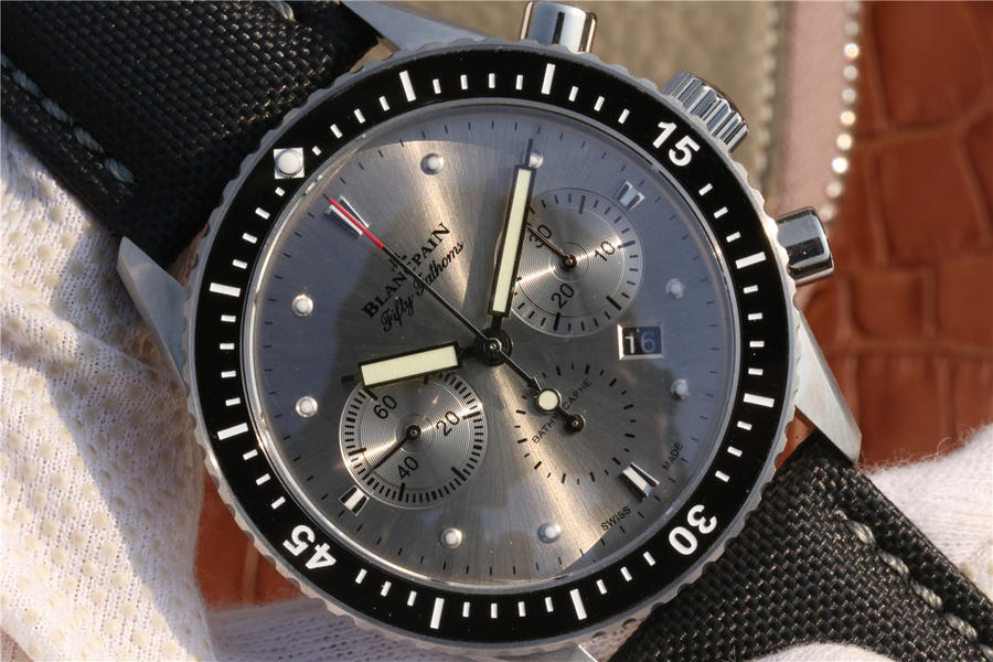 寶珀五十仿錶吧 KJ寶珀五十噚繫列5200款￥3880-高仿錶