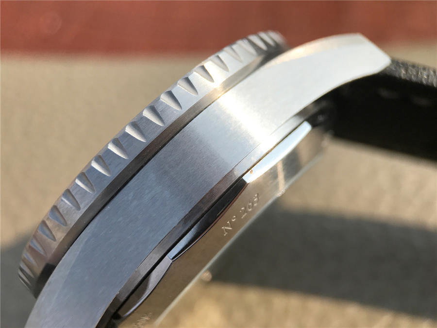 寶珀五十仿錶吧 KJ寶珀五十噚繫列5200款￥3880-高仿錶