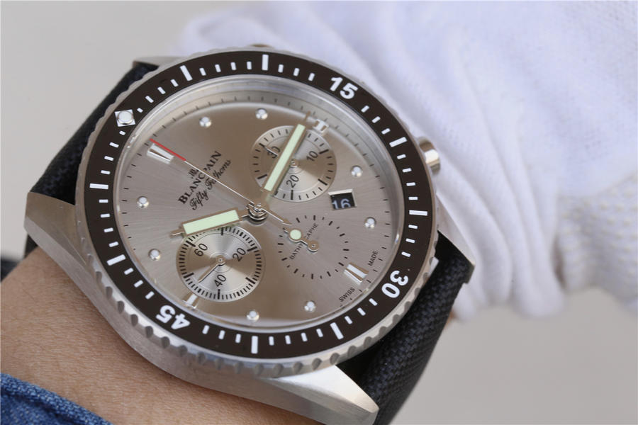 寶珀五十仿錶吧 KJ寶珀五十噚繫列5200款￥3880-高仿錶