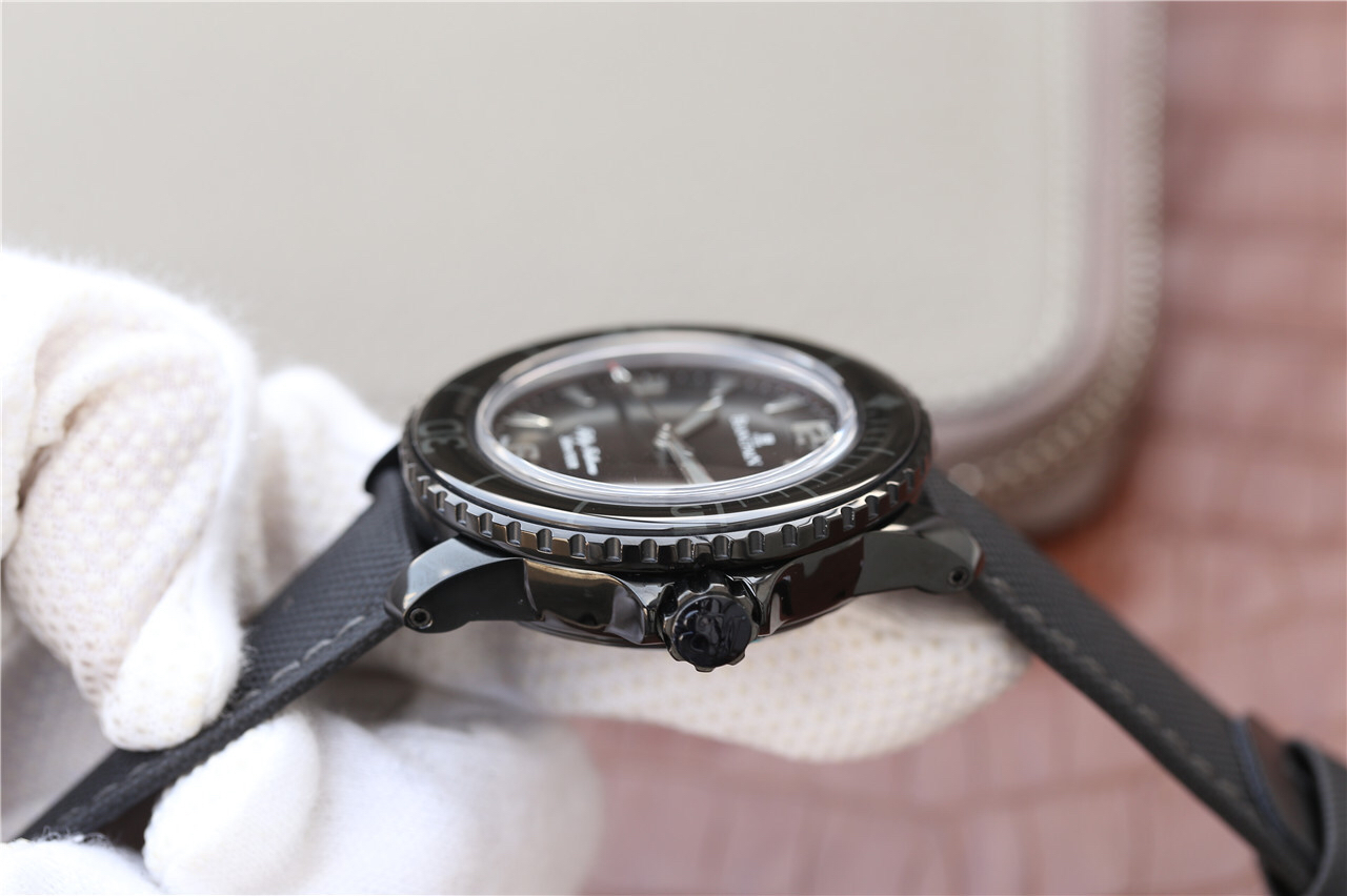 復刻手錶錶寶珀五十噚 ZF寶珀五十噚“黑武士”5015-11C30-52版￥4580-高仿錶