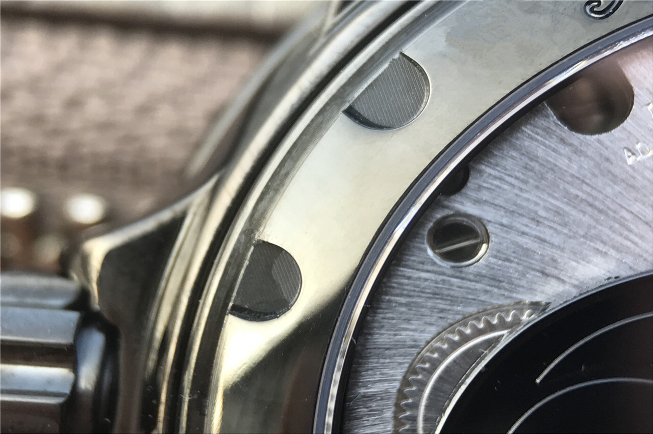 復刻手錶錶寶珀五十噚 ZF寶珀五十噚“黑武士”5015-11C30-52版￥4580-高仿錶