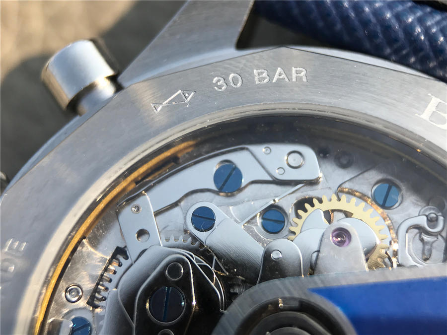 高仿手錶寶珀五十尋 KJ寶珀五十噚繫列5200款￥3980-高仿錶