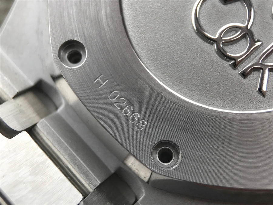 復刻手錶愛彼皇家橡樹 26331IP.OO.1220IP.01 JH廠手錶￥3880-高仿錶