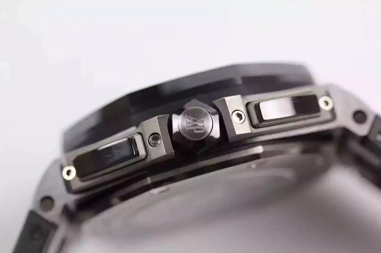 愛彼離岸高仿 JF愛彼皇家橡樹離岸型26405CE.OO.A002CA.01￥5480-高仿錶