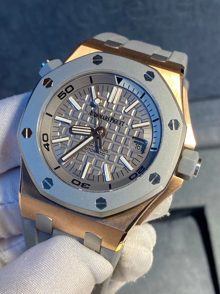 愛彼皇家橡樹離岸1比1復刻 AI愛彼皇家橡樹離岸型15711OI.OO.A006CA.01￥3480-高仿錶