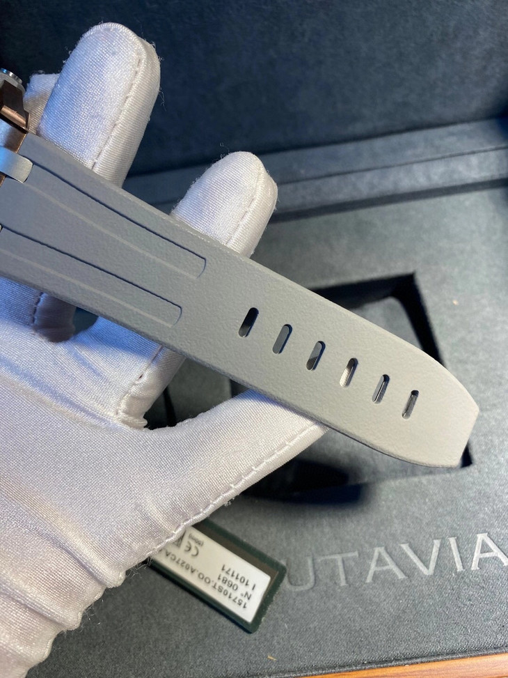 愛彼皇家橡樹離岸1比1復刻 AI愛彼皇家橡樹離岸型15711OI.OO.A006CA.01￥3480-高仿錶