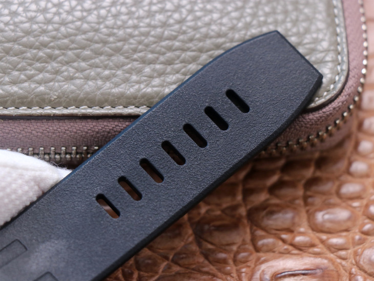 愛彼皇家橡樹離岸1比1復刻26400 JF愛彼 26400RO.OO.A002CA.01￥4880-高仿錶