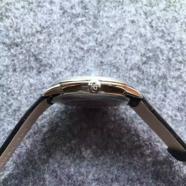 瑞士芝柏(Girard-Perregaux) 49525D-52A-1A1-BK6A 白鋼 男士自動機械表￥2880-高仿錶