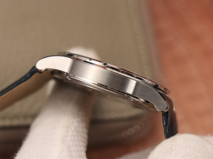 復刻手錶羅傑杜彼繫列 DBEX0535 價格￥4580-高仿錶