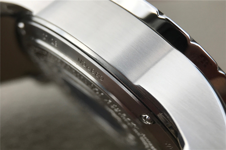 zz廠v3版羅傑杜彼十二圓桌騎士 RDDBEX0495￥4580-高仿錶