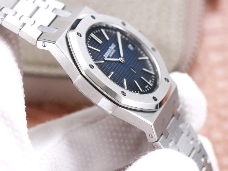 愛彼皇家橡樹復刻手錶錶價格15202ST xf廠愛彼15202ST.OO.1240ST.01￥3980-高仿錶