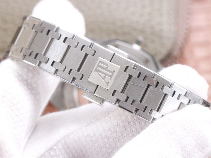 愛彼皇家橡樹復刻手錶錶價格15202ST xf廠愛彼15202ST.OO.1240ST.01￥3980-高仿錶