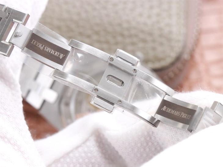 愛彼皇家橡樹復刻手錶錶價格15202ST xf廠愛彼15202ST.OO.1240ST.01￥3980-高仿錶