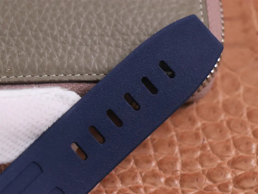 一比一高仿愛彼手錶價格圖片 tw廠愛彼皇家橡樹離岸型26703ST.OO.A027CA.01 藍莓￥3980-高仿錶