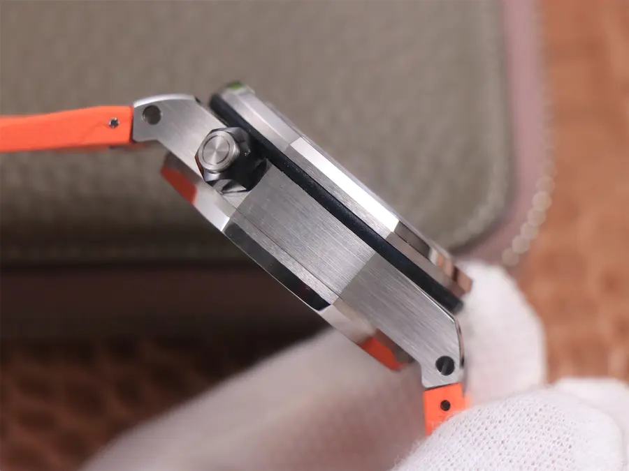 愛彼皇家橡樹一比一高仿錶 tw廠愛彼皇家橡樹離岸型26703ST.OO.A070CA.0 橙色￥3980-高仿錶