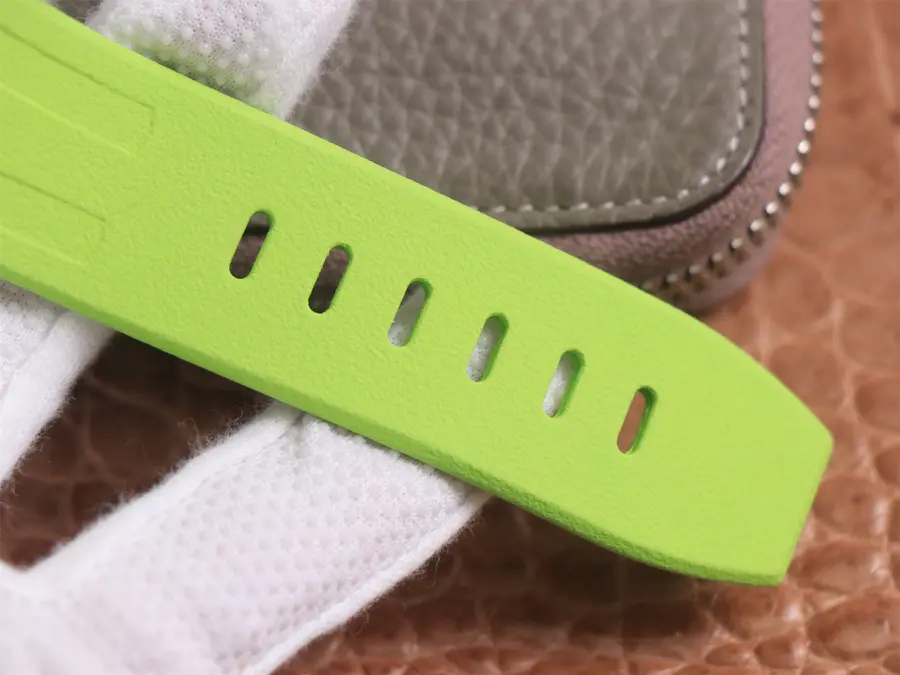 愛彼一比一高仿錶 皇家橡樹離岸型26703ST.OO.A038CA.01 綠盤 tw廠￥3980-高仿錶