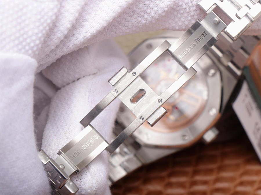 愛彼皇家橡樹高仿錶 om廠手錶愛彼15500ST.OO.1220ST.01￥3980-高仿錶