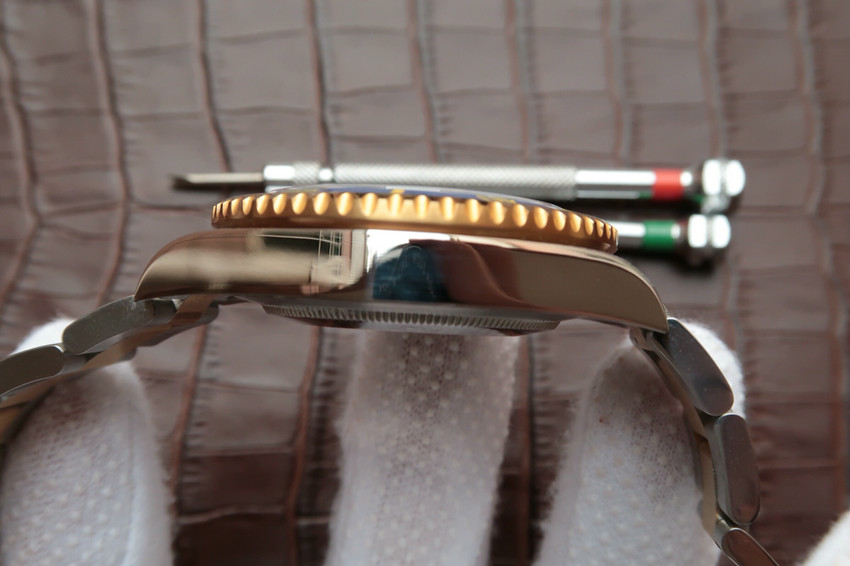 N廠一比一復刻包金勞力士116613LB-97203間金藍水鬼v7鑲鉆版-高仿錶