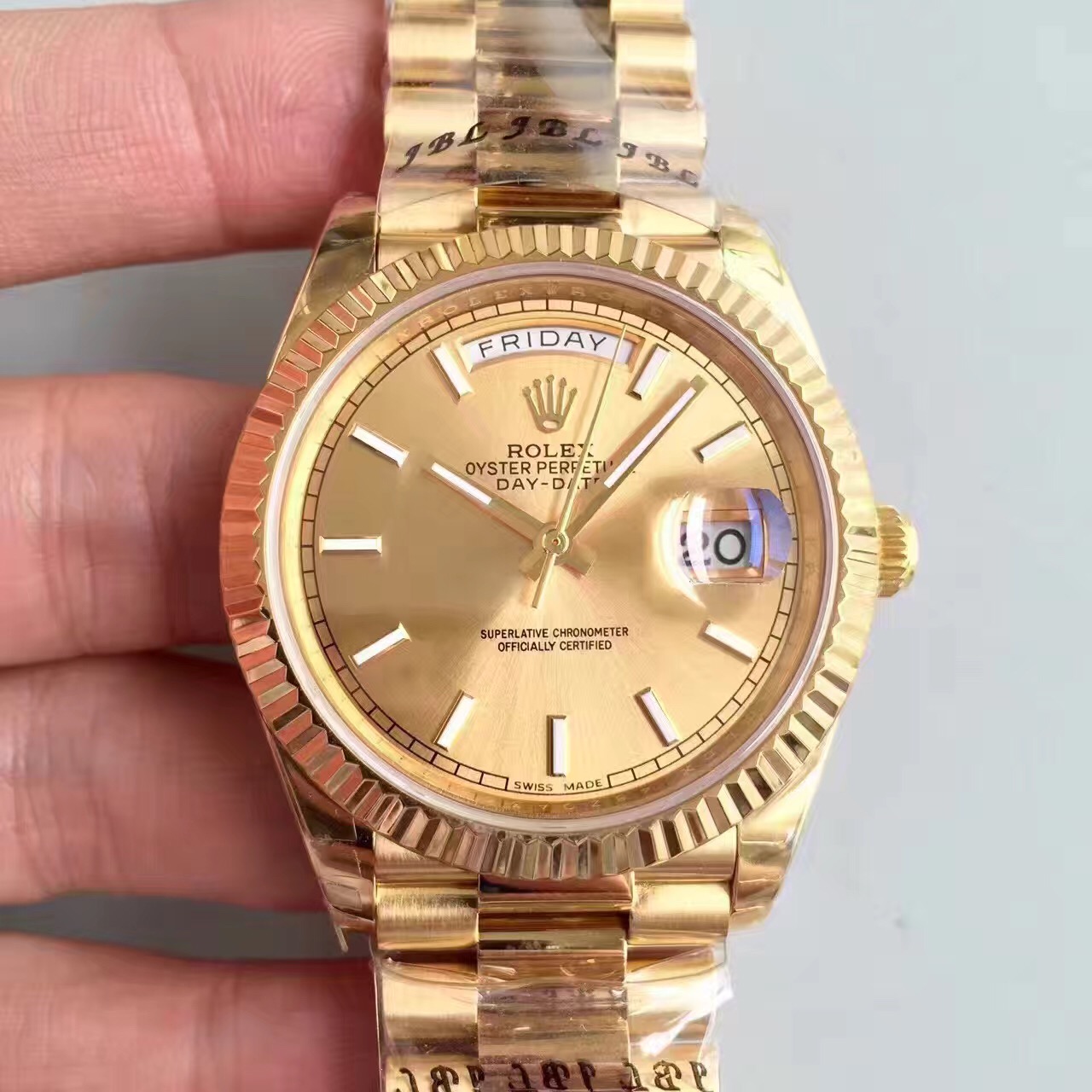 復刻一比一勞力士（Rolex）星期日歴型118238A-83208金錶全自動機械男錶-高仿錶