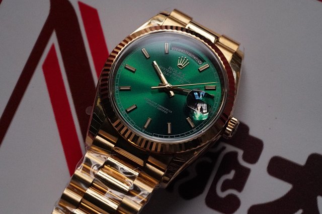 2021EW勞力士星期日誌型18k金綠面機械男士手錶 36毫米一比一復刻-高仿錶